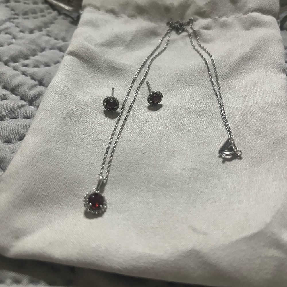 Elegant Silver and Red Jewelry Set